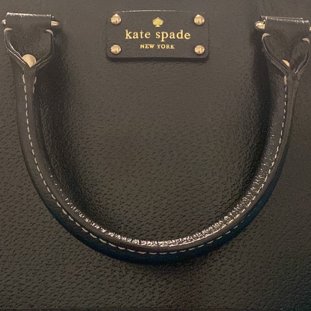 Kate Spade ♠️ Sadie dome satchel